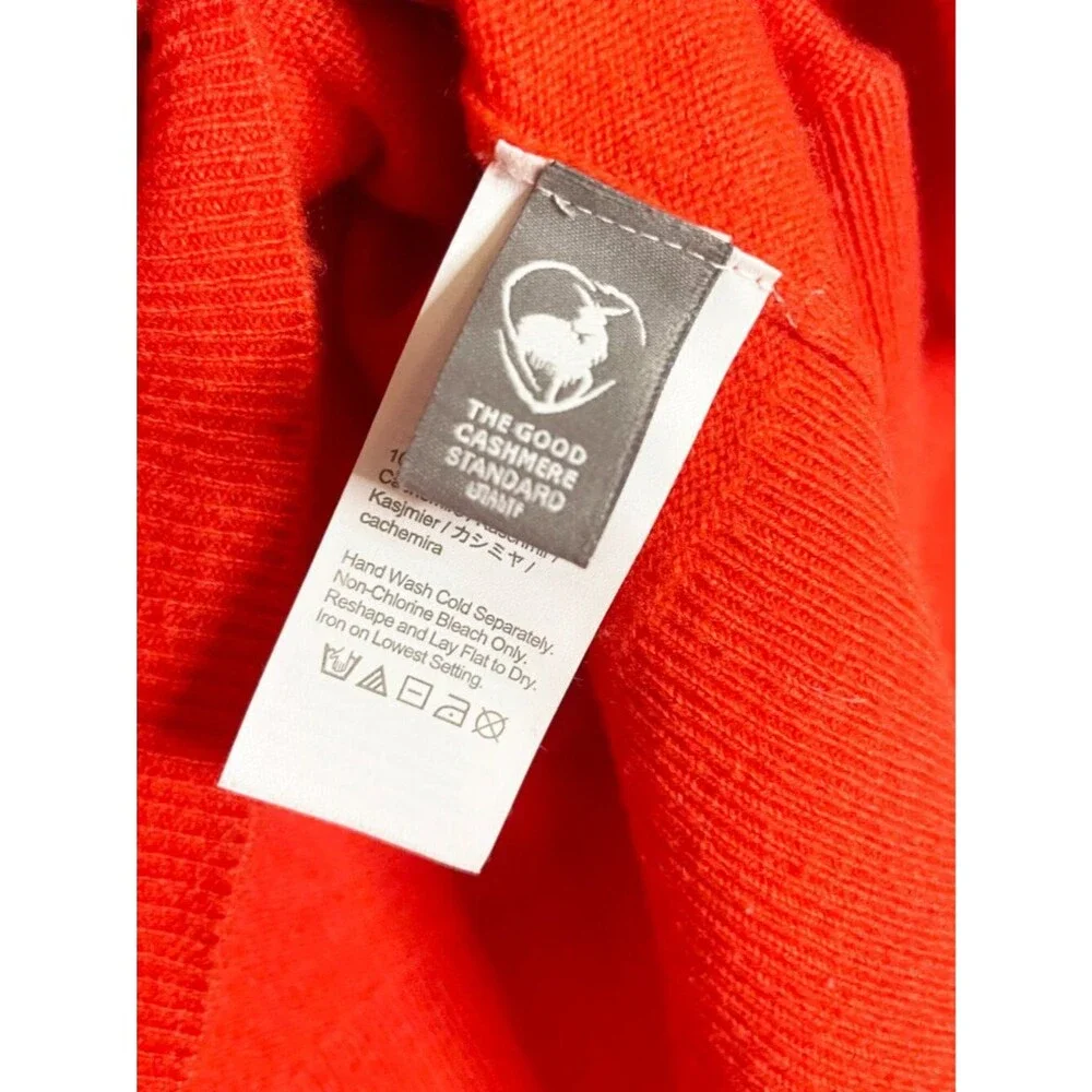 J.Crew 100% Cashmere Sweater Medium Tomato Red Crewneck Classic Luxury - Flaw